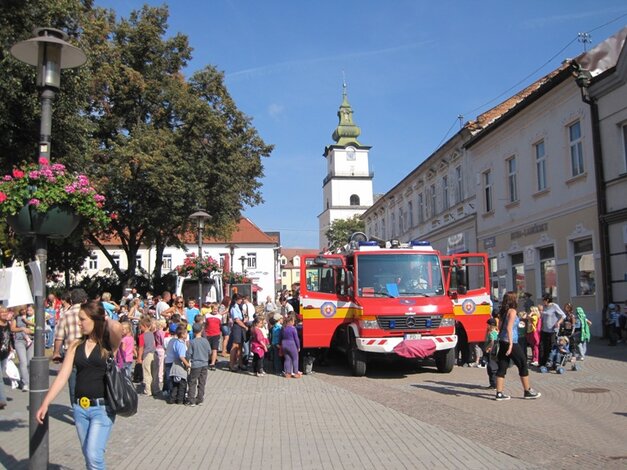 Požiarnici zaujali najmä najmladších :)